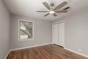 1528 Ave P, Huntsville, TX 77340 - Photo 16