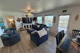 980 S Stingaree Dr, Crystal Beach, TX 77650 - Photo 26
