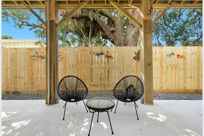 624 Avenue H, Galveston, TX 77550 - Photo 10
