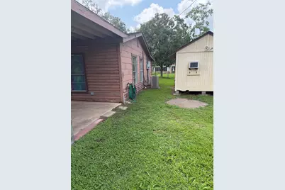139 Scout Road, Jones Creek, TX 77541 - Photo 4