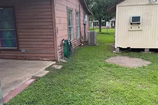 139 Scout Rd, Jones Creek, TX 77541 - Photo 4