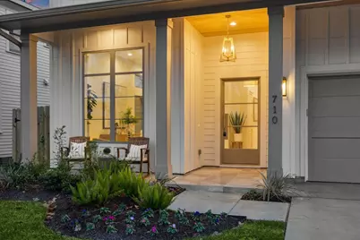 710 E 18th Street, Houston, TX 77008 - Photo 1
