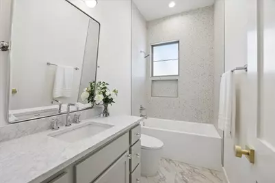 710 E 18th Street, Houston, TX 77008 - Photo 28