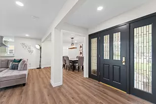 1918 Stebbins Dr, Houston, TX 77043 - Photo 14