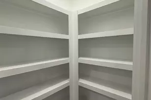 3110 Valley Peak Dr, Houston, TX 77063 - Photo 10