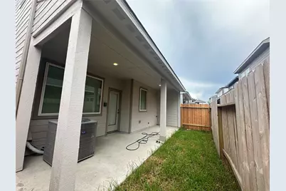 3110 Valley Peak Drive, Houston, TX 77063 - Photo 38