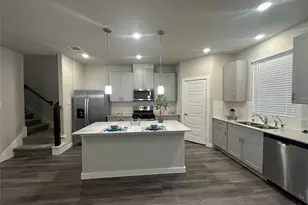 3110 Valley Peak Dr, Houston, TX 77063 - Photo 6
