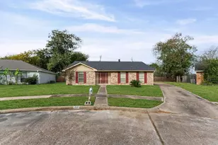 1502 Ashmore Dr, Missouri City, TX 77489 - Photo 2