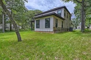305 Pinehurst Dr Dr, New Ulm, TX 78950 - Photo 40
