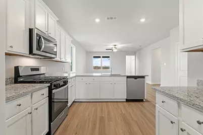 8827 New Jade Drive, Iowa Colony, TX 77583 - Photo 4