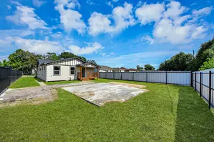 1102 Gazin St, Houston, TX 77020 - Photo 28