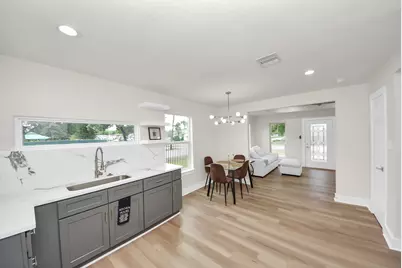 1102 Gazin Street, Houston, TX 77020 - Photo 8