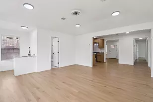 614 Nest Ln, Houston, TX 77022 - Photo 6