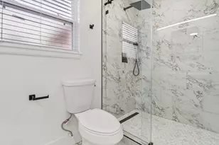 614 Nest Ln, Houston, TX 77022 - Photo 12