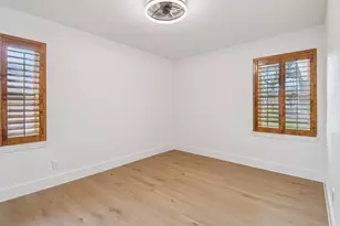 614 Nest Ln, Houston, TX 77022 - Photo 14