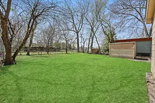 205 Stimpson St, Baytown, TX 77520 - Photo 14