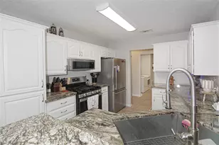 112 Wildwood Dr, Livingston, TX 77351 - Photo 14