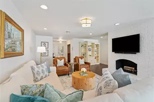 7910 Highmeadow Dr, Houston, TX 77063 - Photo 18