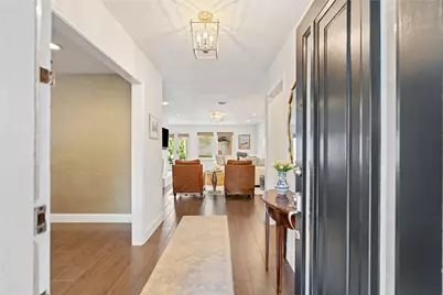 7910 Highmeadow Drive, Houston, TX 77063 - Photo 4