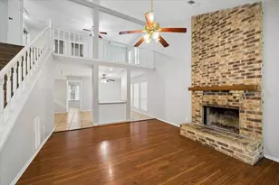 2 Goldthread Ct, The Woodlands, TX 77381 - Photo 1
