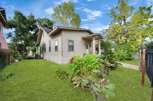 3012 Garrow St, Houston, TX 77003 - Photo 26