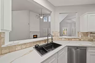 1304 Pine Stream Dr S, Pearland, TX 77581 - Photo 10