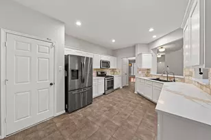 1304 Pine Stream Dr S, Pearland, TX 77581 - Photo 8