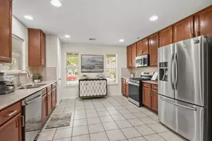 255 Silky Leaf Dr, Houston, TX 77073 - Photo 6