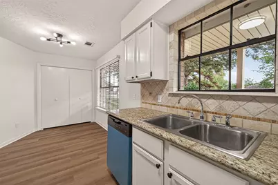 28700 Waikiki Lane, Conroe, TX 77356 - Photo 20