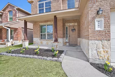 9587 E Woodmark, Conroe, TX 77304 - Photo 2