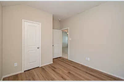 13822 Roman Ridge Lane, Houston, TX 77047 - Photo 10