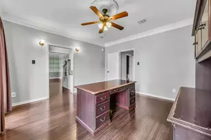 2111 Riverside Dr, League City, TX 77573 - Photo 18