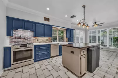 2111 Riverside Drive, League City, TX 77573 - Photo 10