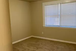 507 E 2nd St, Sweeny, TX 77480 - Photo 4