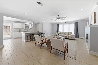 218 Faust Lane, Houston, TX 77024 - Photo 22