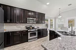 14303 Brody Falls Ct, Houston, TX 77044 - Photo 8