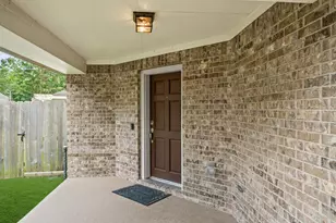 14303 Brody Falls Ct, Houston, TX 77044 - Photo 4