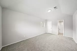 303 Hearthside Cir, League City, TX 77573 - Photo 8