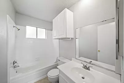 303 Hearthside Circle, League City, TX 77573 - Photo 10