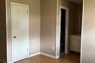 10018 Valley Wind Dr, Houston, TX 77078 - Photo 8