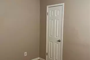 10018 Valley Wind Dr, Houston, TX 77078 - Photo 6