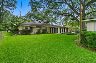 1335 Kathy Ave, Sealy, TX 77474 - Photo 38