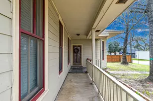 26 W Austin St, Bellville, TX 77418 - Photo 6