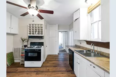 26 W Austin Street, Bellville, TX 77418 - Photo 14