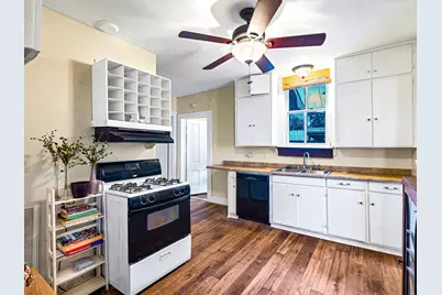 26 W Austin Street, Bellville, TX 77418 - Photo 16