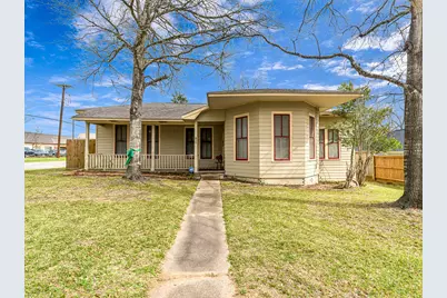 26 W Austin Street, Bellville, TX 77418 - Photo 1