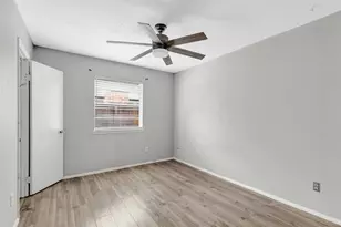 8415 Apothecary Ln, Houston, TX 77064 - Photo 16