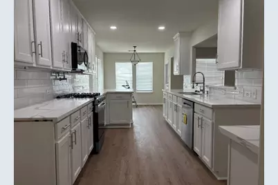4713 High Creek Ct, Alvin, TX 77511 - Photo 4