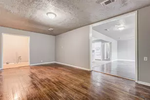 10306 Cheeves Dr, Houston, TX 77016 - Photo 8