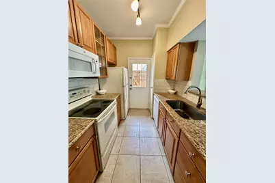 7575 Cambridge Street #2701, Houston, TX 77054 - Photo 12
